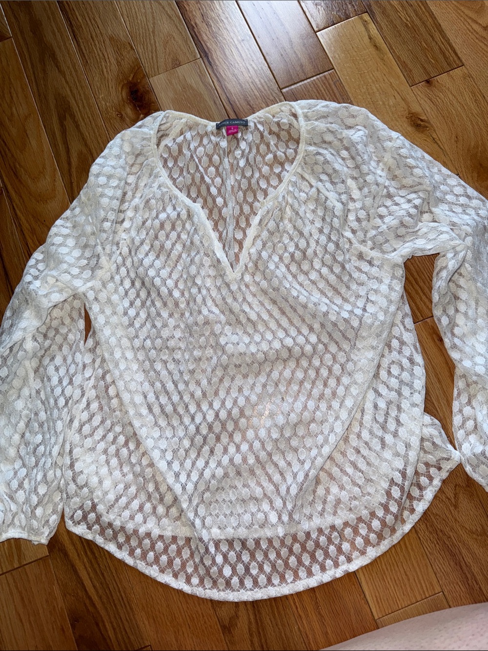 Vince Camuto Sheer White Dot-Pattern Long Sleeve V-Neck Top Size S